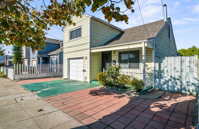 Stylish 2BR/2BA Home with Backyard, Bonus Rooms  Loft! - 657 Pine Street, San Bruno, CA 94066