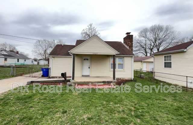 1425 Welsh Avenue photos photos