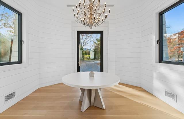 1 Judson Lane Gallery 4