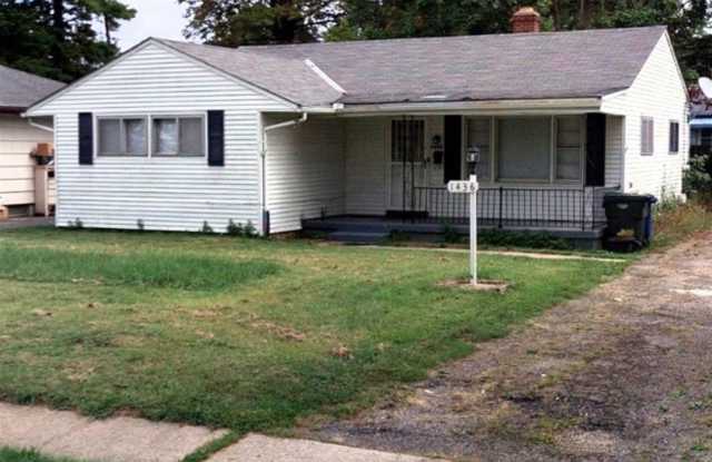 Cozy 3 Bedroom Ranch Gallery 1