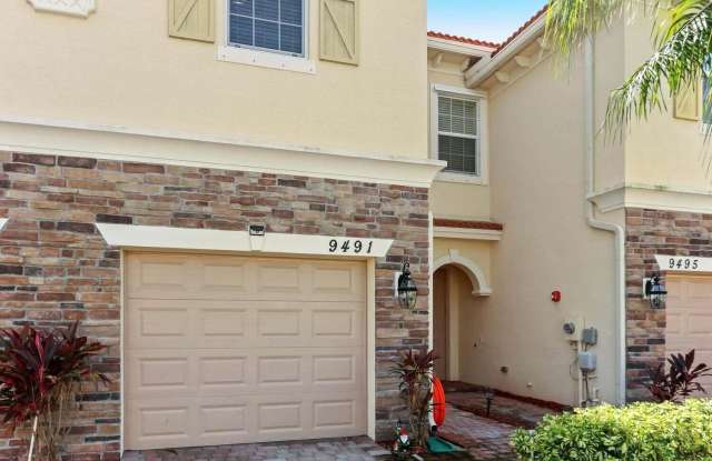 9491 SW Merlin Court Gallery 3