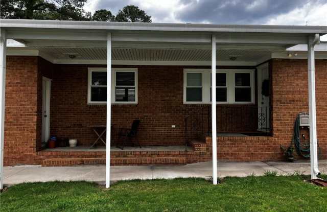 141 N Palm Avenue - 141 North Palm Avenue, Virginia Beach, VA 23452