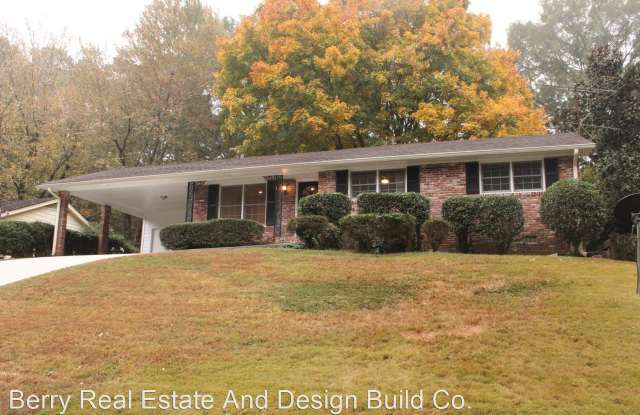 2813 Hollywood Drive - 2813 Hollywood Drive, Scottdale, GA 30033