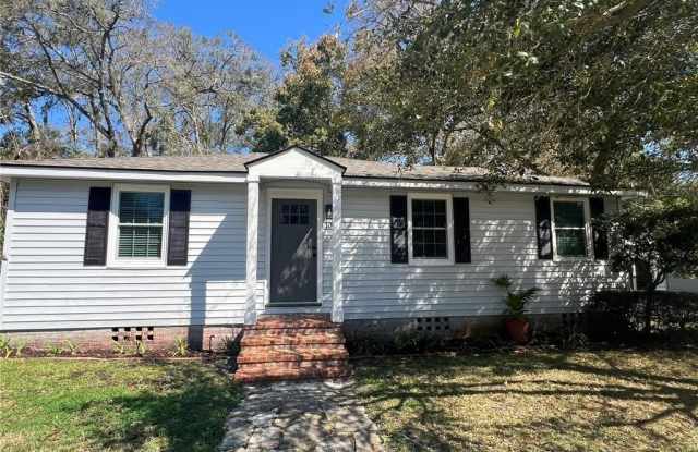 10 Stewart Ave - 10 Stewart Avenue, St. Simons, GA 31522 10 Stewart Ave - 10 Stewart Avenue, St. Simons, GA 31522