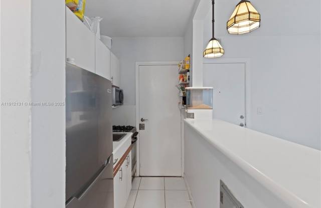 6310 SW 79th St photos photos