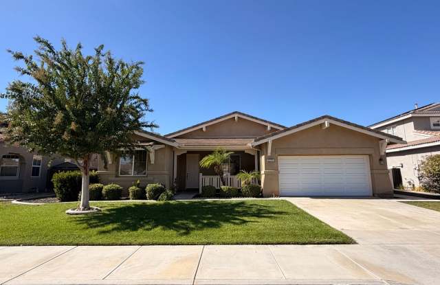23741 Fieldcrest Ln, Murrieta, CA | Fall in Love with this Home! Charming Murrieta Living, Spacious Backyard & a Great Family Friendly Community ! Gallery 1