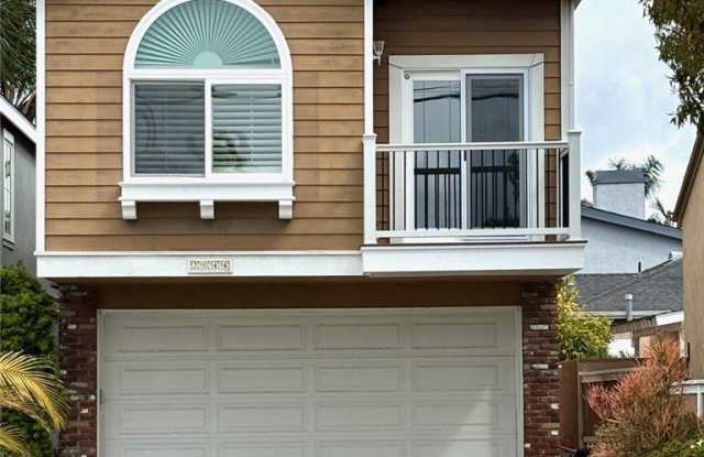 2044 Prospect Avenue - 2044 Prospect Avenue, Hermosa Beach, CA 90254