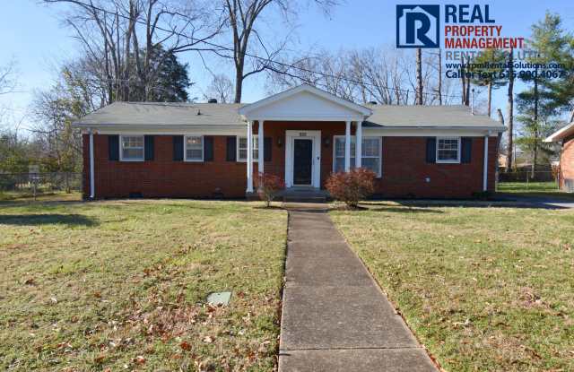 Charming 3bd ranch style home in Murfreesboro with large backyard! photos photos