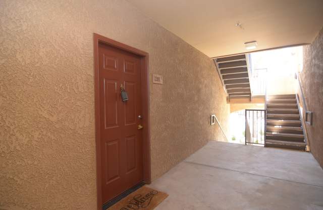 Fully Furnished 2 Bedroom 2 Bath Condo! Central Tucson Location! Gallery 3