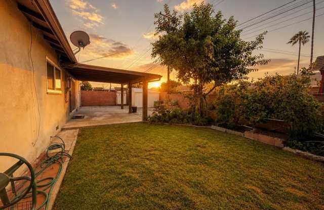 14624 Hutchcroft Street Gallery 2