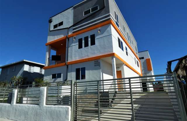 1626 S La Brea Ave photos photos