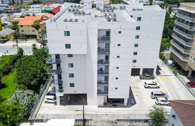 Vista del Rio Apartments Gallery 3