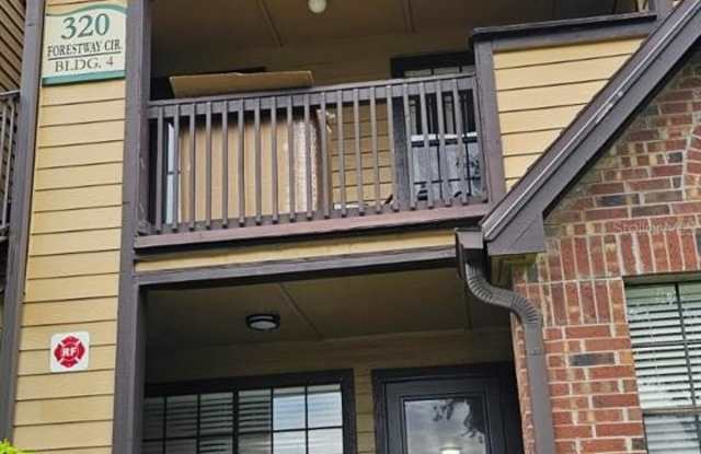 320 FORESTWAY Circle Gallery 2