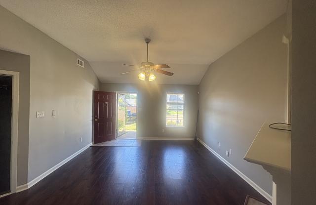 10152 Cross Valley Dr Gallery 3