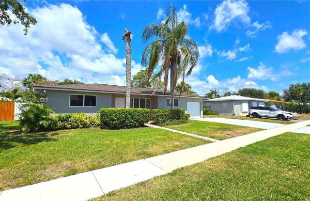 909 SW 9th Ave photos photos