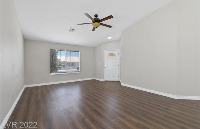 3855 Iverson Lane Gallery 4