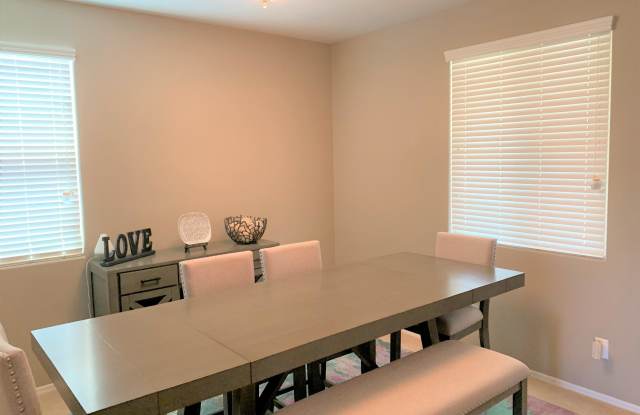 7734 W Shumway Farm Road Gallery 3