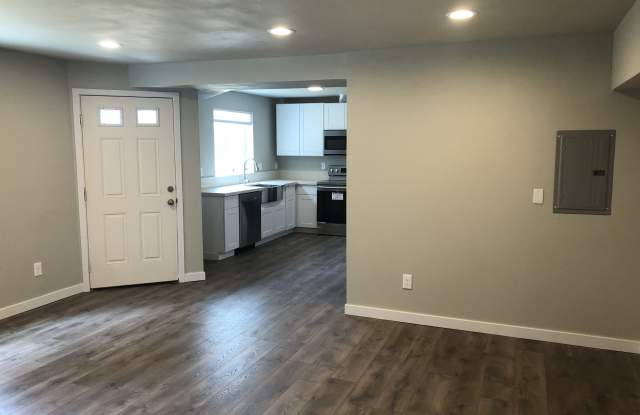 9603 S 242nd Court Gallery 2