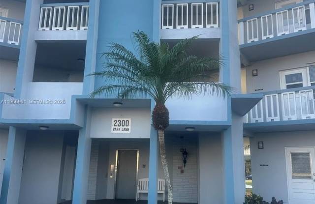 2300 Park Ln photos photos