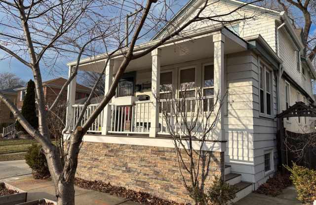 Fully Furnished Beautifully Restored Vintage Home 9 or 12-month Rental Available photos photos