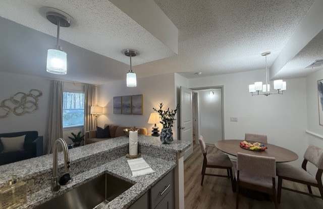 Hunters Run photos photos