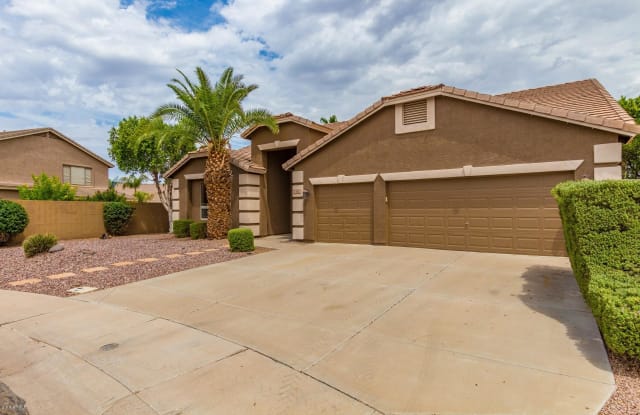 1101 S SANDSTONE Court - 1101 South Sandstone Street, Gilbert, AZ 85296