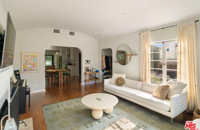 1414 South Curson Avenue photos photos