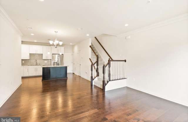 43229 THOROUGHFARE GAP TERRACE Gallery 2