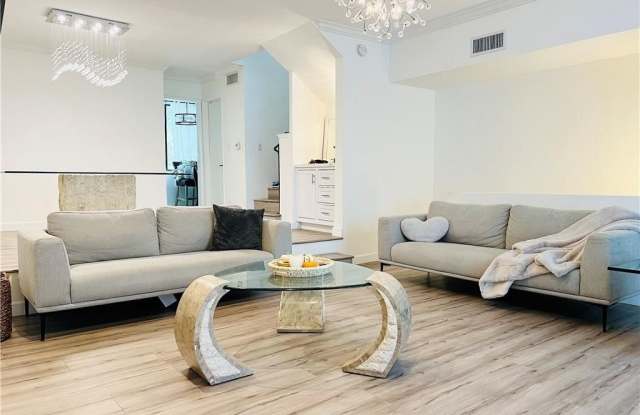 14348 Riverside Drive photos photos