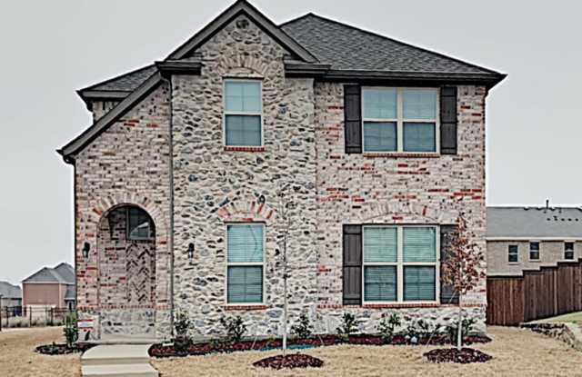 17880 Bottle Brush Dr - 17880 Bottle Brush Dr, Dallas, TX 75252