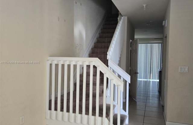 132 SE 28th Pl Gallery 4