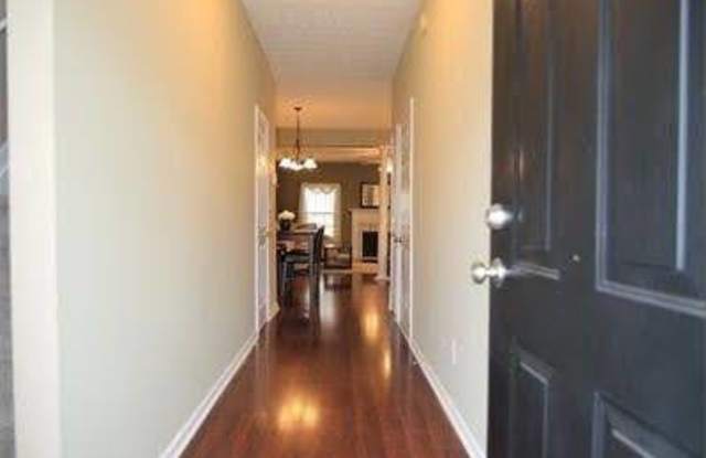 2977 Greyhawk Lane Gallery 1