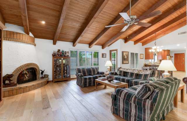 31 W ROYAL PALM Road - 31 West Royal Palm Road, Phoenix, AZ 85021