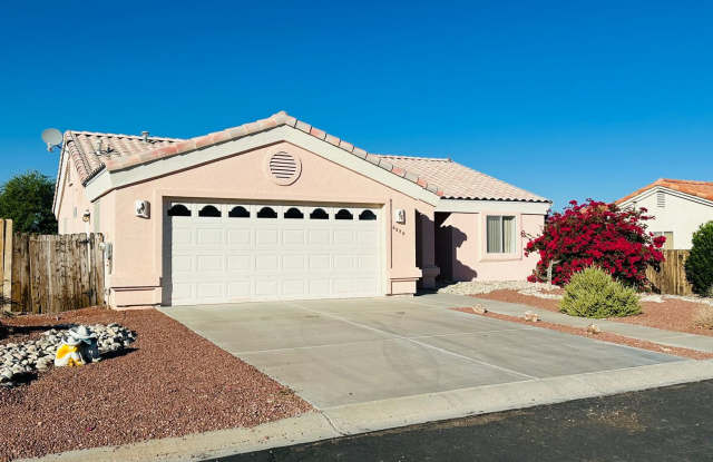 2 bedrooms 2 baths in Mesquite Creek with Community Pool and Spa Gallery 3