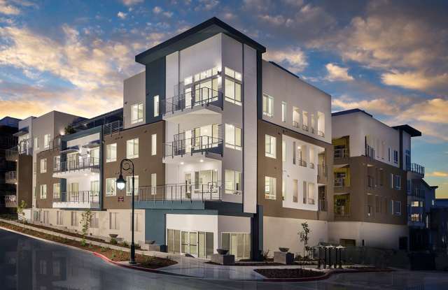 Recently Built 3 Bedroom 2 Bath Communications Hill Luxury Condo! photos photos