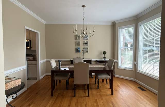 5212 Flintrock Court Gallery 3