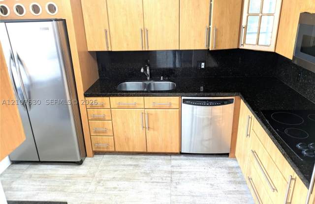 412 Lakeview Dr Gallery 2
