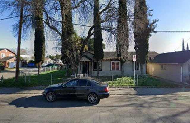 Updated 3 bedroom, 2 bathroom home that is back on the rental market!!! - 3430 Sanguinetti Lane, August, CA 95205