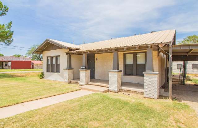 Remodeled 3/1 In Slaton Gallery 1