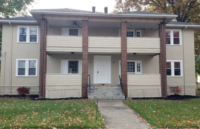 131 E. Broadway Ave. - 131 East Broadway Avenue, Girard, OH 44420