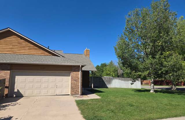 Spacious home on Corner lot - 13097 Garfield Drive, Thornton, CO 80241