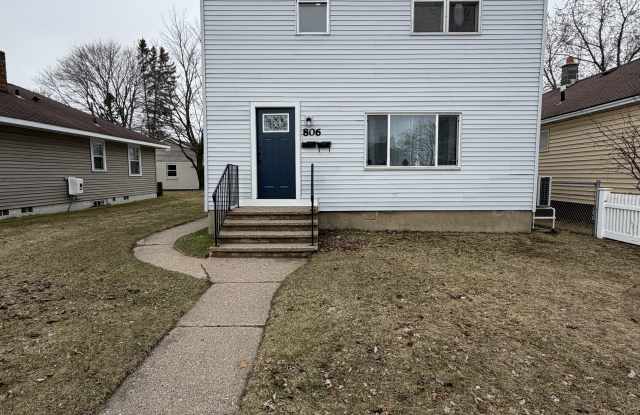 806 16th St S photos photos