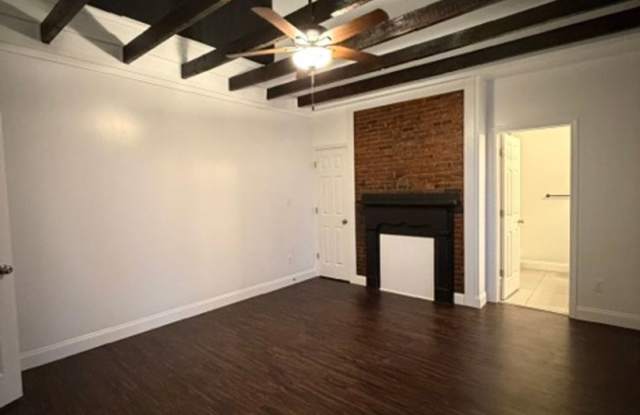 16 s. 13th Street Gallery 4