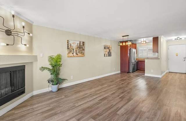 Beautifully upgraded 2 bedroom, 2 bath condo in Woodland Hills photos photos