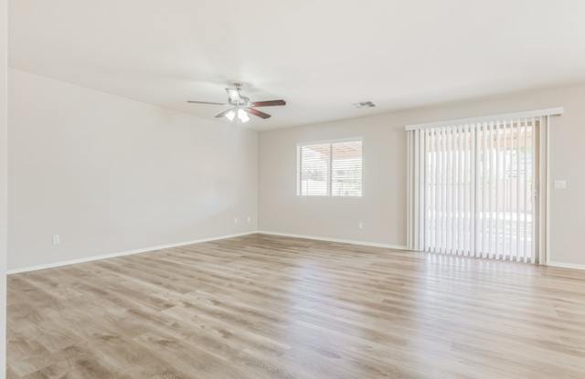 10063 East Crescent Avenue Gallery 4