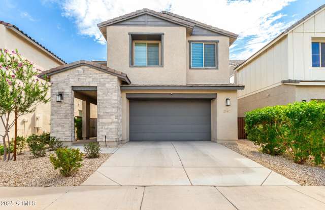 5747 S LABELLE -- photos photos