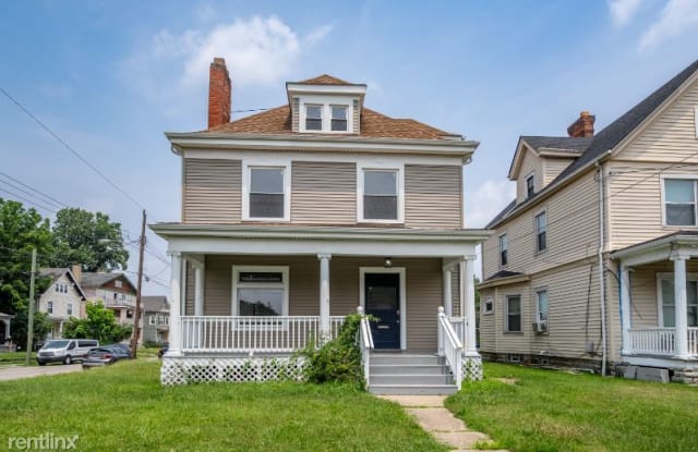 2002 Clarion Ave - 2002 Clarion Avenue, Cincinnati, OH 45207