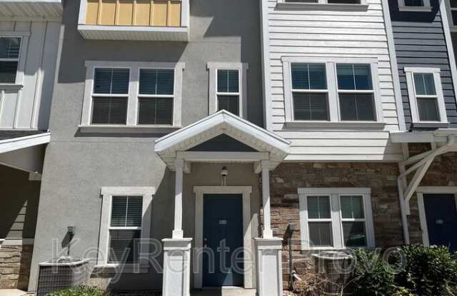 724 East 380 North photos photos