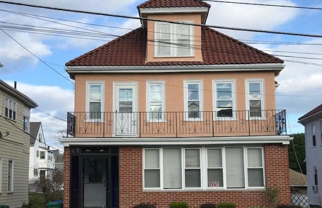 286 Main St. - 286 Main Street, Medford, MA 02155