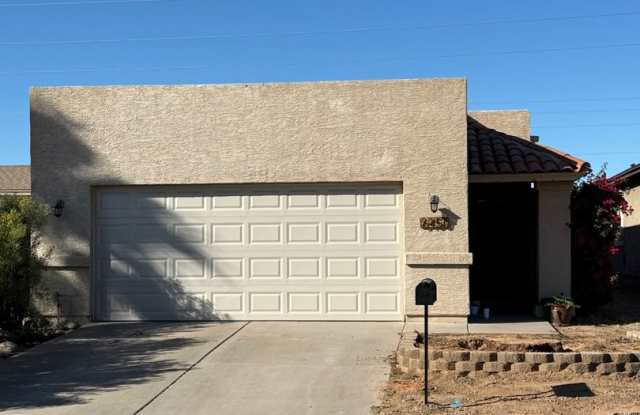 3 BEDROOM HOME IN MESA WITH NO HOA photos photos